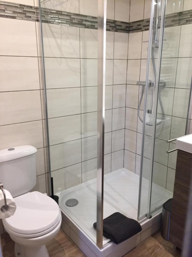 Les Portes Du Brezet Apartment *